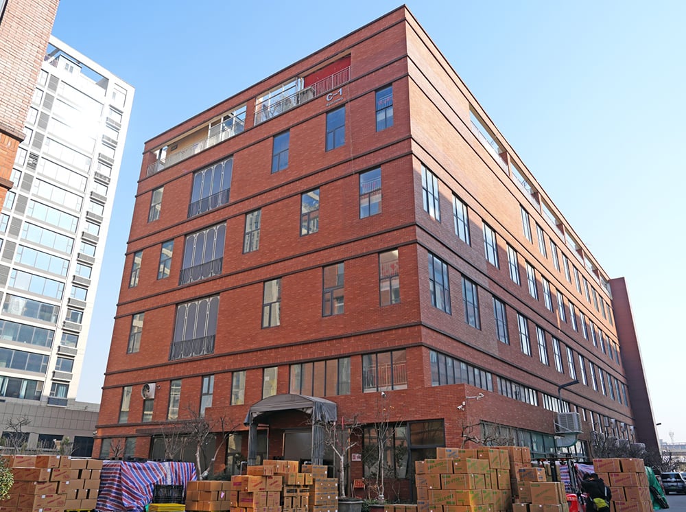 7,000 sqm food packaging container production facility exterior