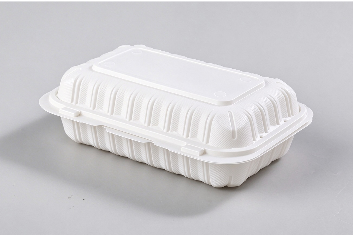 Closed white rectangular 6x9 hinged-lid container